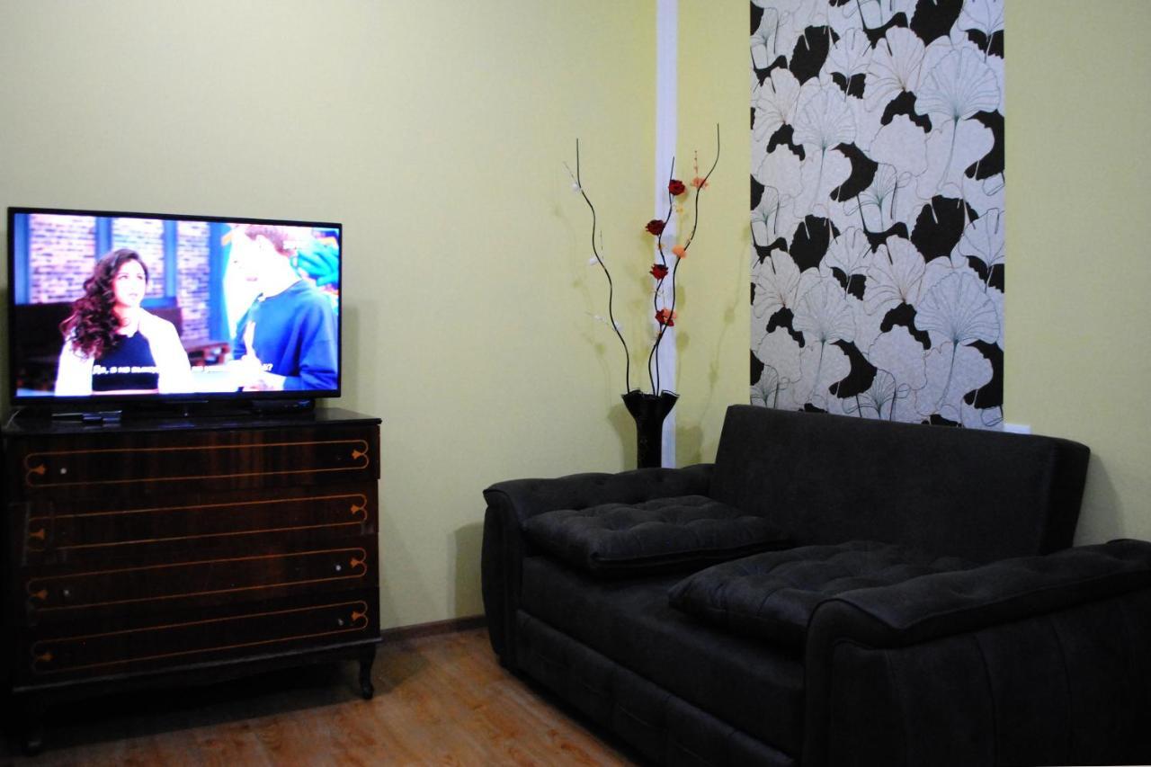Apartament Giorgi Bordzjomi Buitenkant foto