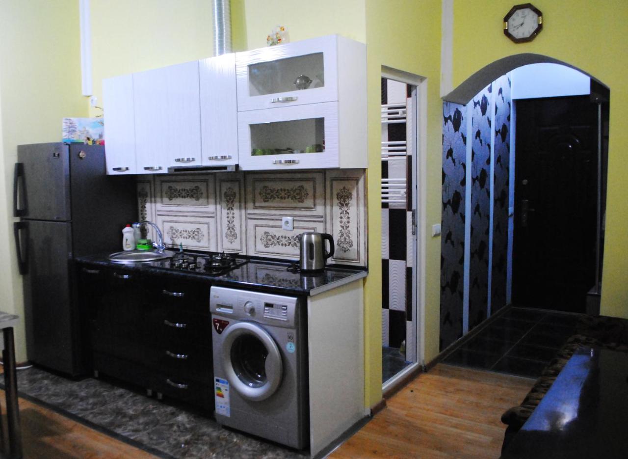 Apartament Giorgi Bordzjomi Buitenkant foto