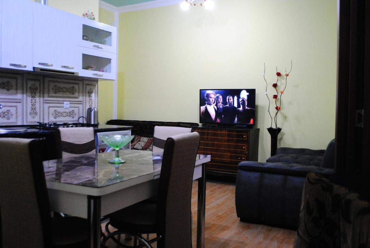 Apartament Giorgi Bordzjomi Buitenkant foto